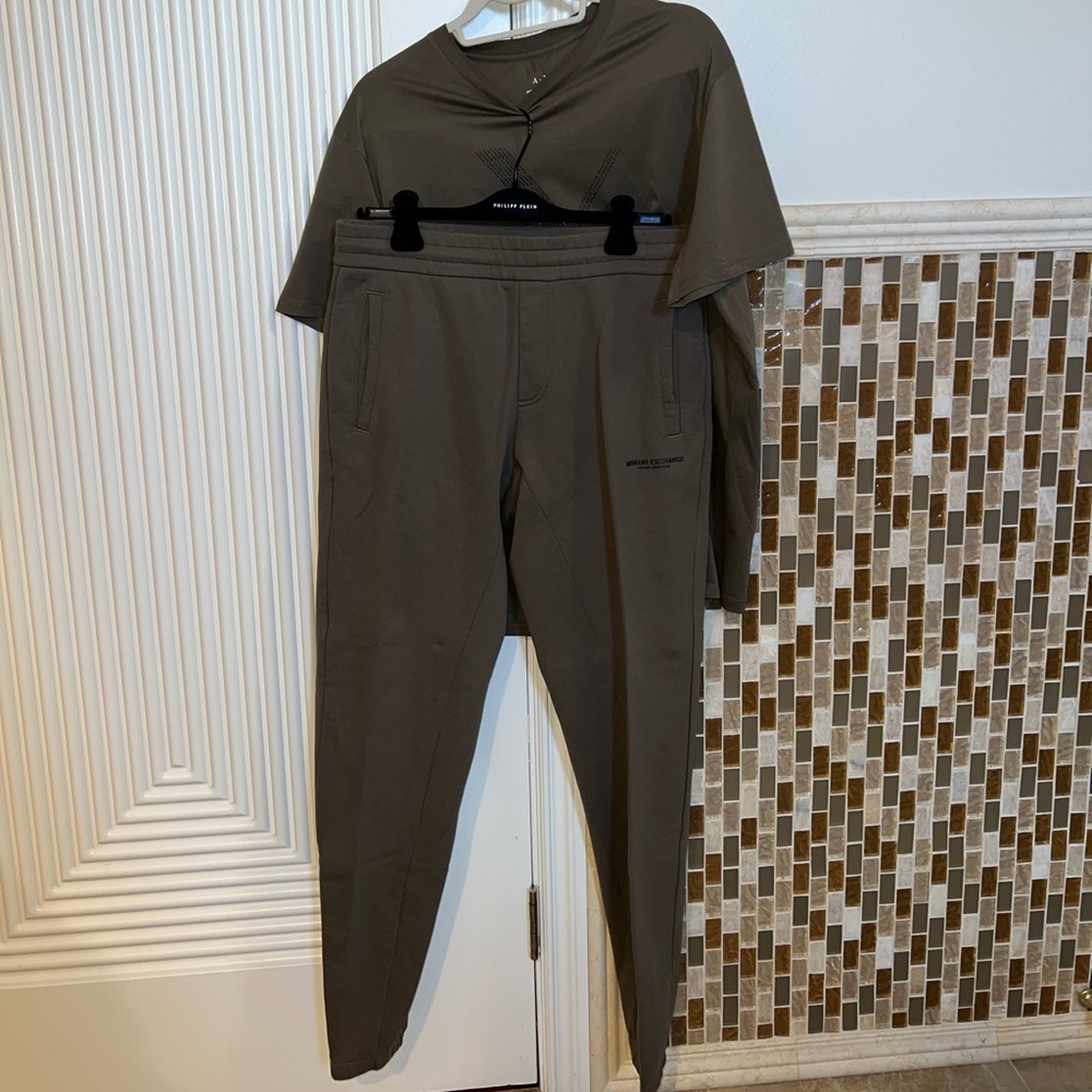 Authentic Men’s Armani Exchange Set
